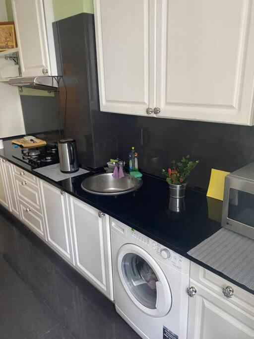 Exquisite Berlin Apartment Екстериор снимка